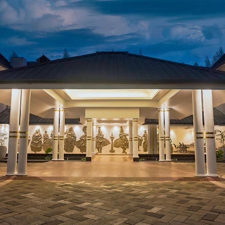 Contour Backwaters Hotel Resort & Convention Centre Rāmankari Extérieur photo